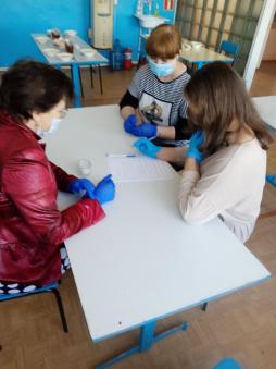 14 ноября 2025 года в 10 часов в МБОУ Зайцевской СОШ в соответствии с графиком был проведён родительский контроль организации и качества питания в школьной столовой. Комиссия в составе .признала организацию и качество питания в школьной столовой соответствующими нормам. Вес порций соответствует утверждённому меню, качество блюд хорошее, санитарные нормы соблюдаются.